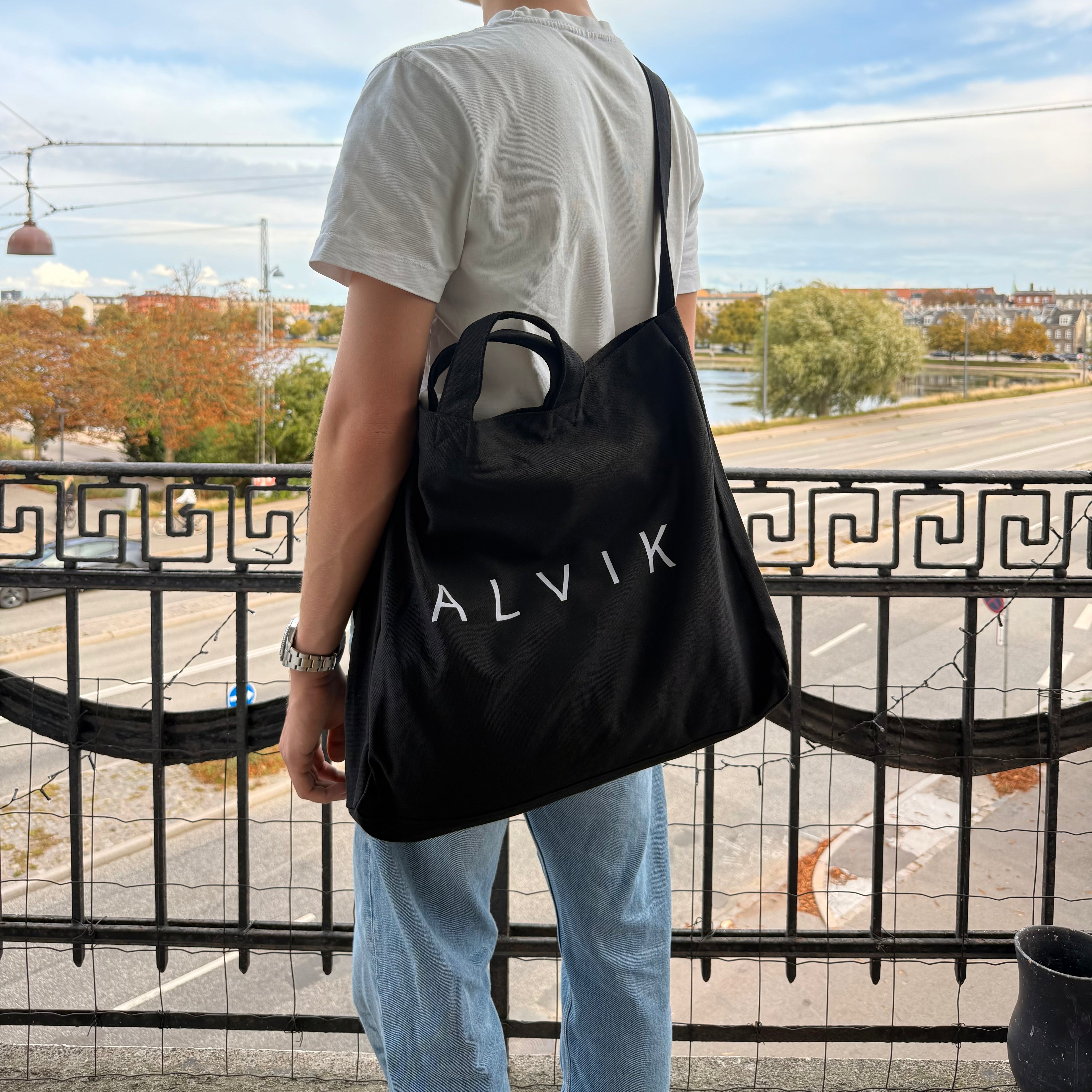 ALVIK Tote Bag – Crossbody