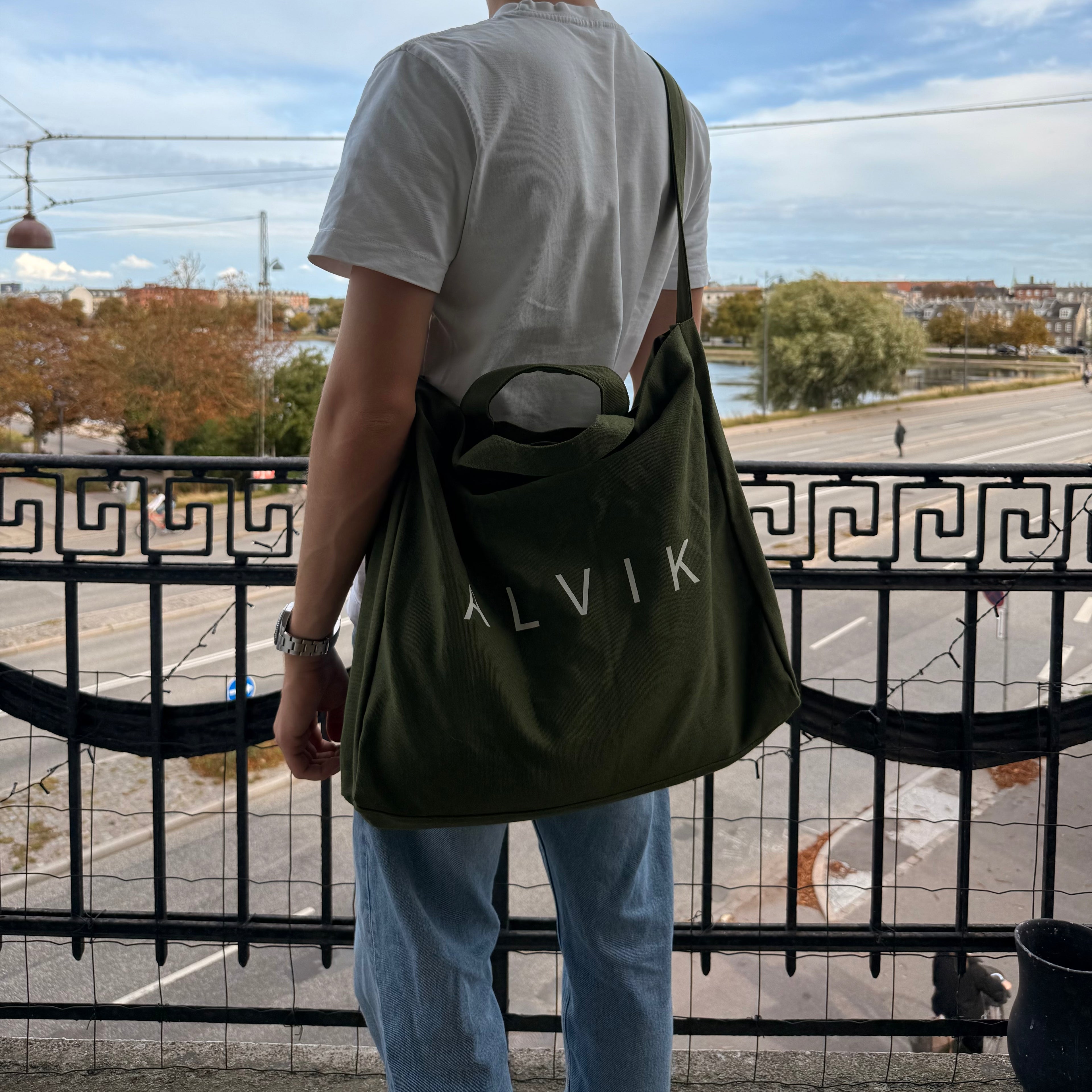 ALVIK Tote Bag – Crossbody
